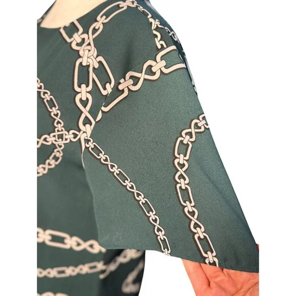 Ann Taylor Elegant Top XS Green White Chain Luxury Print Blouse Short Sleeve - Picture 5 of 11